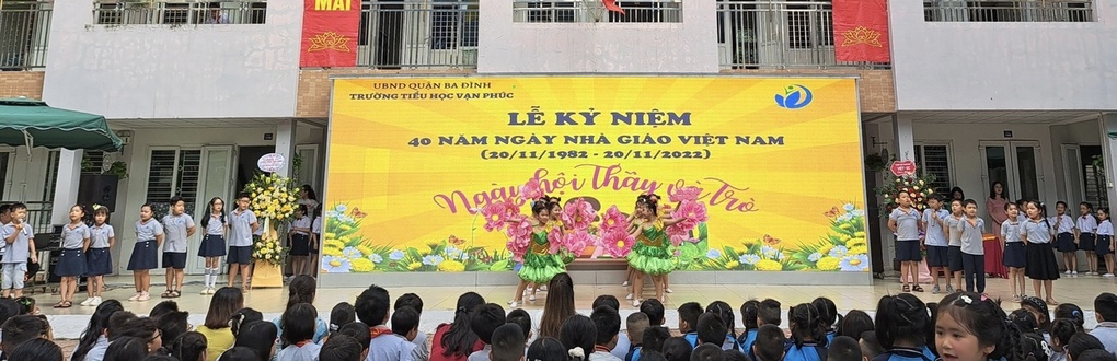 Tiết mục múa "Món quà tặng cô" - Khối 3 - Ngày hội Thầy và Trò 2022