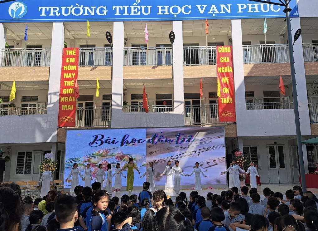 Tiết mục Nhạc - kịch "Bài học đầu tiên" - Khối 5 - Ngày hội Thầy và Trò 2022