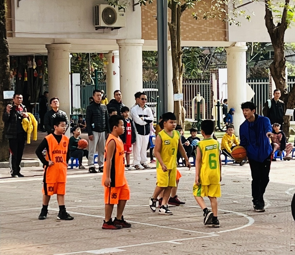 Đội bóng rổ Trường Tiểu học Vạn Phúc xuất sắc đứng đầu Bảng A và giành vé vào Bán kết giải Vạn Phúc Open Cup 2022