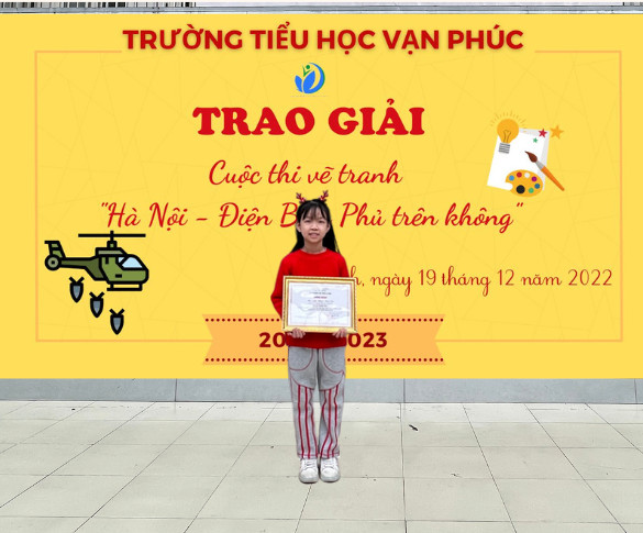 Học sinh Trường Tiểu học Vạn Phúc đạt giải trong cuộc thi vẽ tranh với chủ đề “Hà Nội - Điện Biên Phủ trên không” cấp Quận