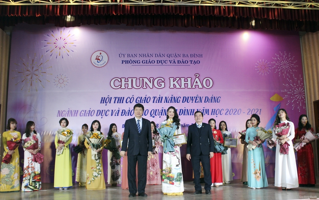 Tỏa sáng vẻ đẹp, tài năng, nét duyên dáng của nữ nhà giáo quận Ba Đình