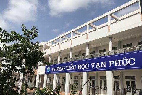 BÀI THỂ DỤC TRÊN NỀN NHẠC HAPPY - GV TRƯỜNG TH VẠN PHÚC - BA ĐÌNH
