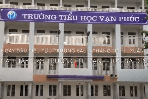 Ngày đầu tiên tựu trường đong đầy niềm vui của thầy trò Trường Tiểu học Vạn Phúc, Ba Đình