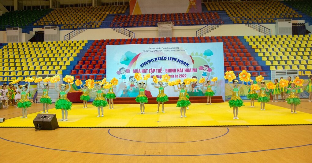 Chung khảo Liên hoan “Múa hát tập thể - Giọng hát họa mi Thiếu nhi Quận Ba Đình hè 2022”