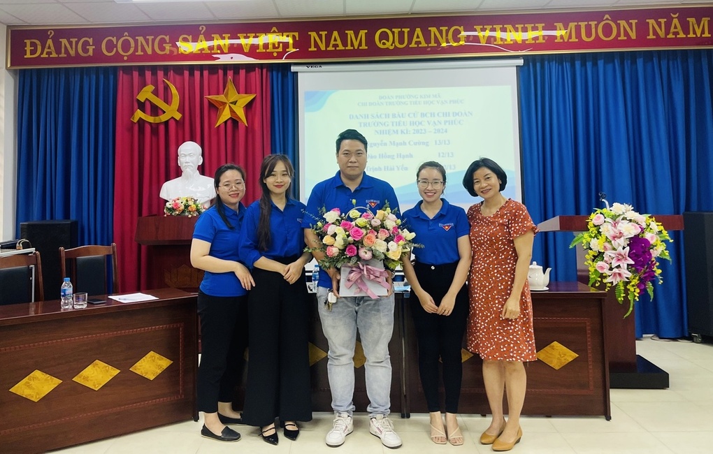 Đại hội Chi đoàn Trường Tiểu học Vạn Phúc - Đại hội của “Sức trẻ và tinh thần nhiệt huyết”