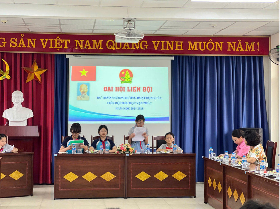 Đại hội Liên đội Trường Tiểu học Vạn Phúc nhiệm kỳ năm học 2024-2025