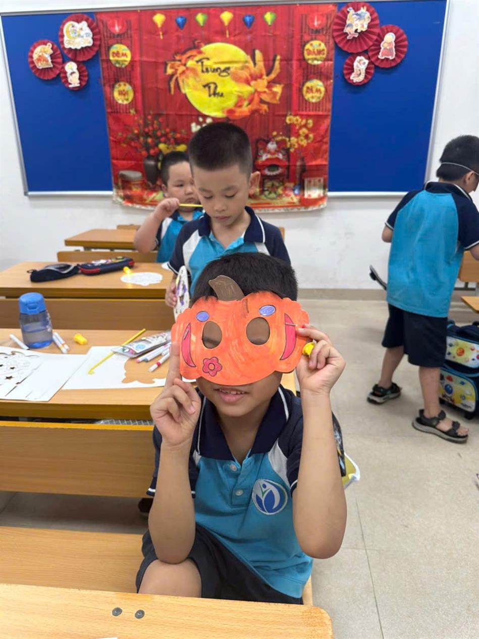 Vui Tết Trung thu của học sinh lớp 2A2