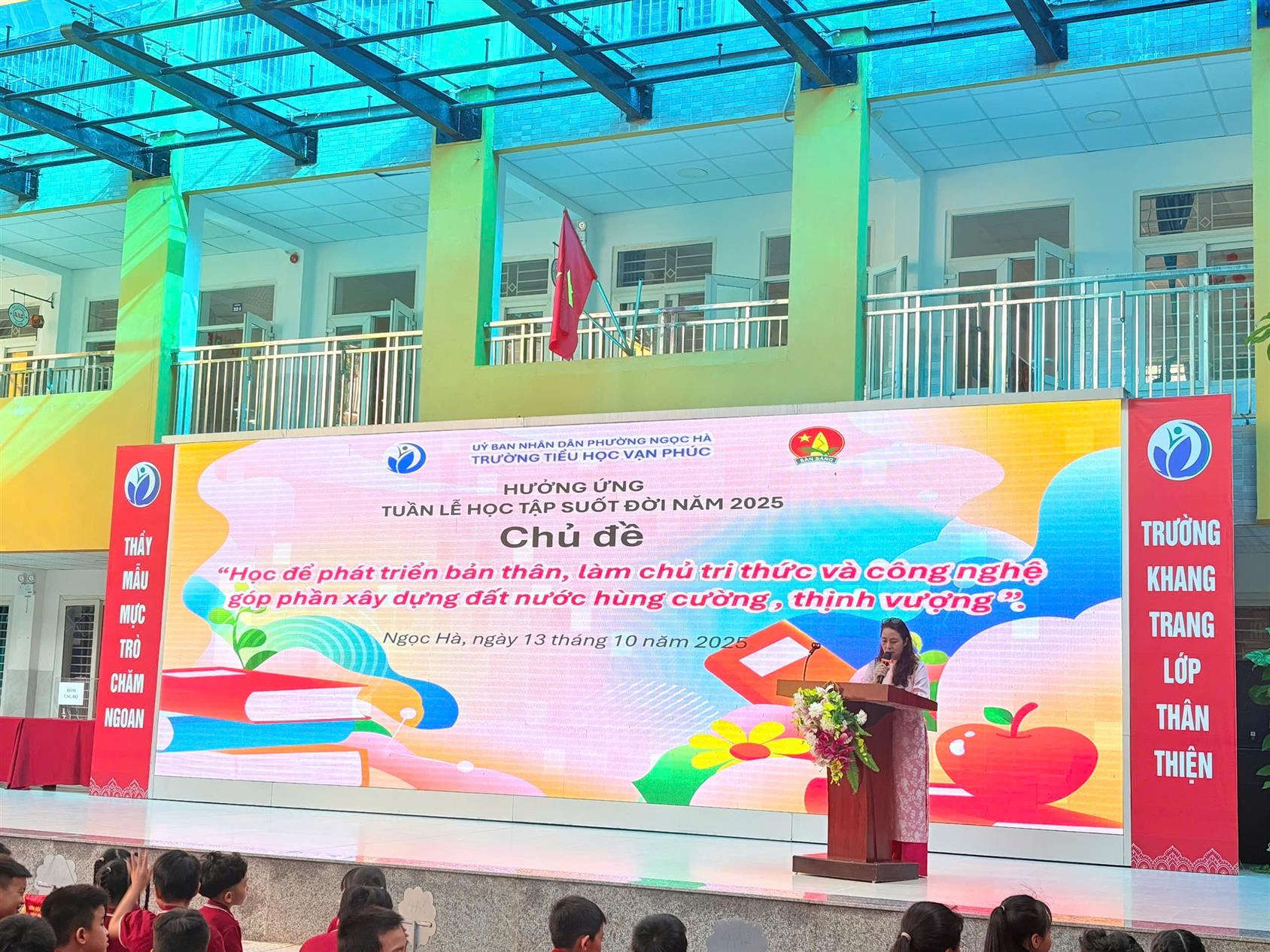 Trường Tiểu học Vạn Phúc tổ chức Lễ phát động “Tuần lễ hưởng ứng học tập suốt đời” năm 2025 với chủ đề “Học để phát triển bản thân, làm chủ tri thức và công nghệ, góp phần xây dựng đất nước hùng cường, thịnh vượng”.