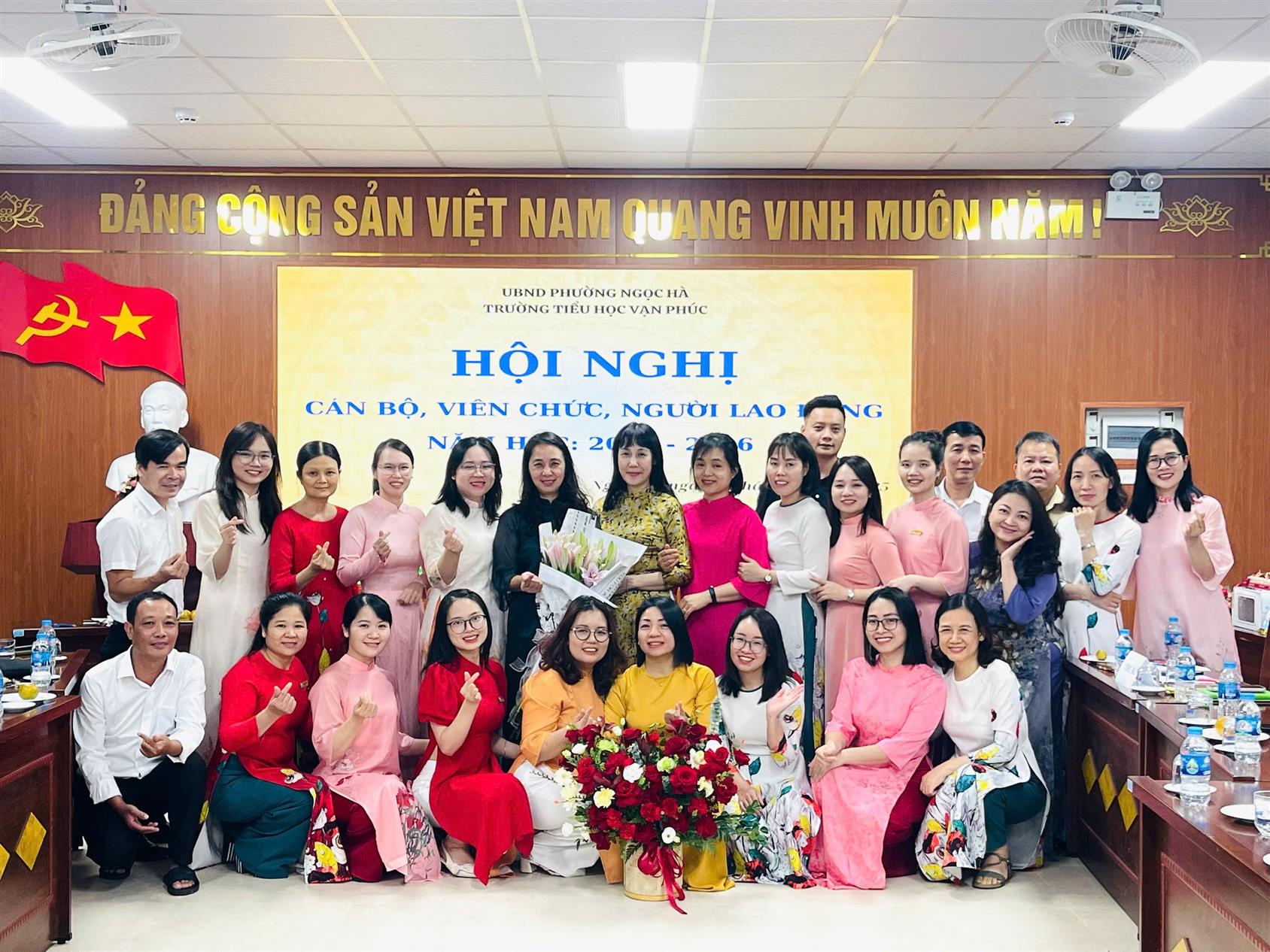 Trường Tiểu học Vạn Phúc tổ chức thành công Hội nghị cán bộ, viên chức và người lao động năm học 2025-2026