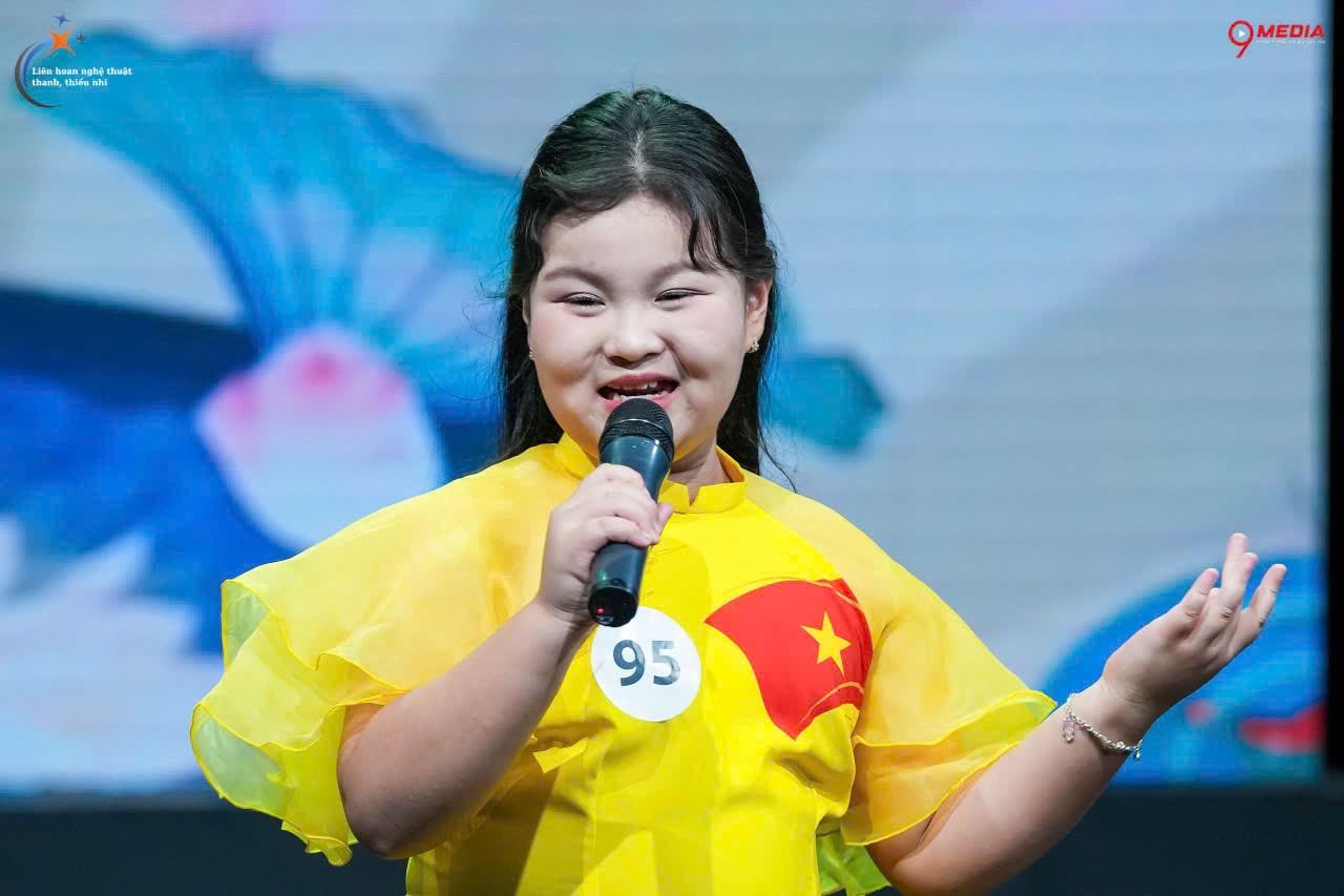 TỎA SÁNG TÀI NĂNG ÂM NHẠC - HỌC SINH TRẦN KHÁNH HUYỀN XUẤT SẮC GIÀNH GIẢI VÀNG VNMNK 2025