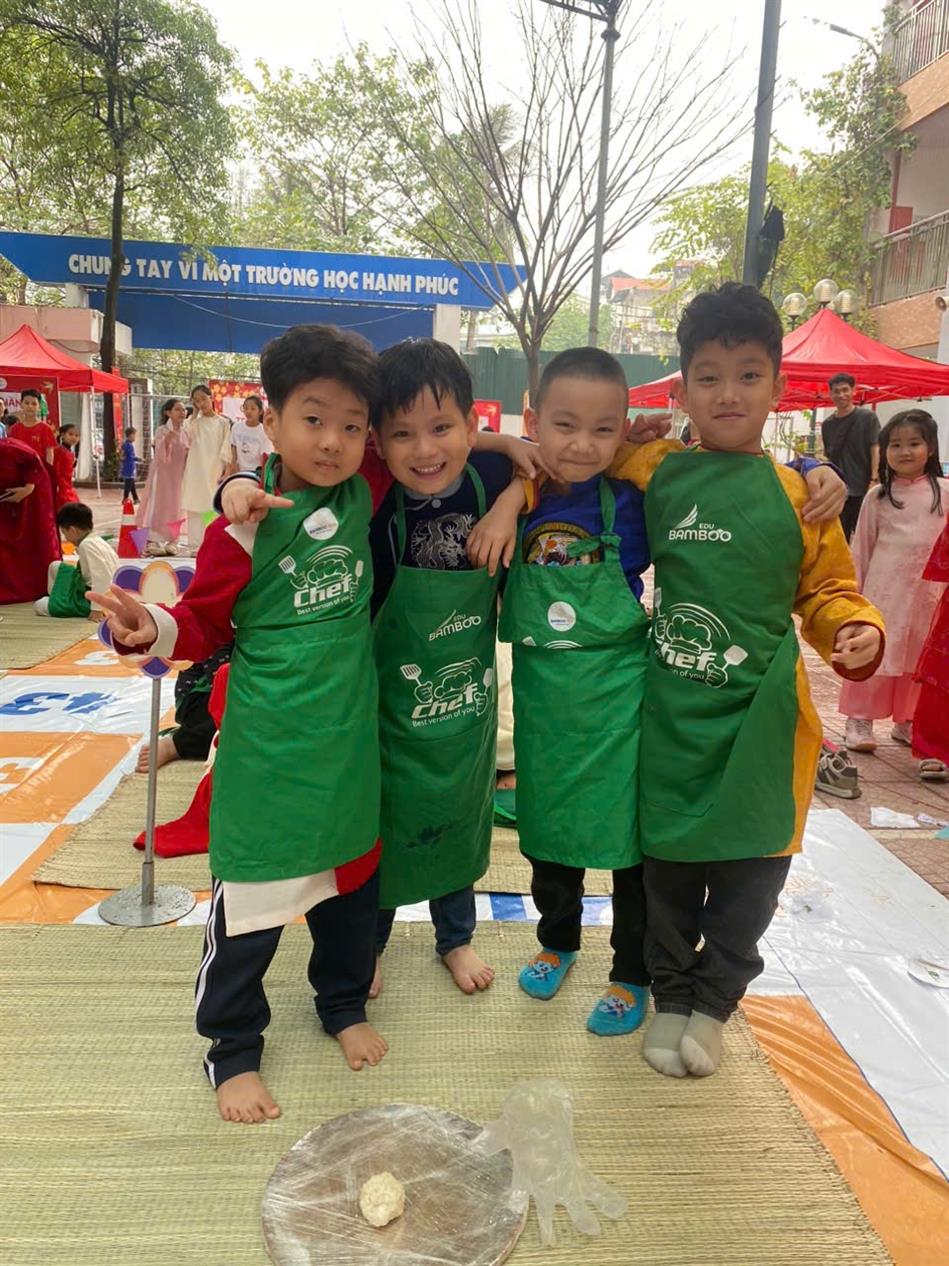 SẮC XUÂN RẠNG RỠ TRONG ÁNH MẮT HỌC TRÒ 1A1