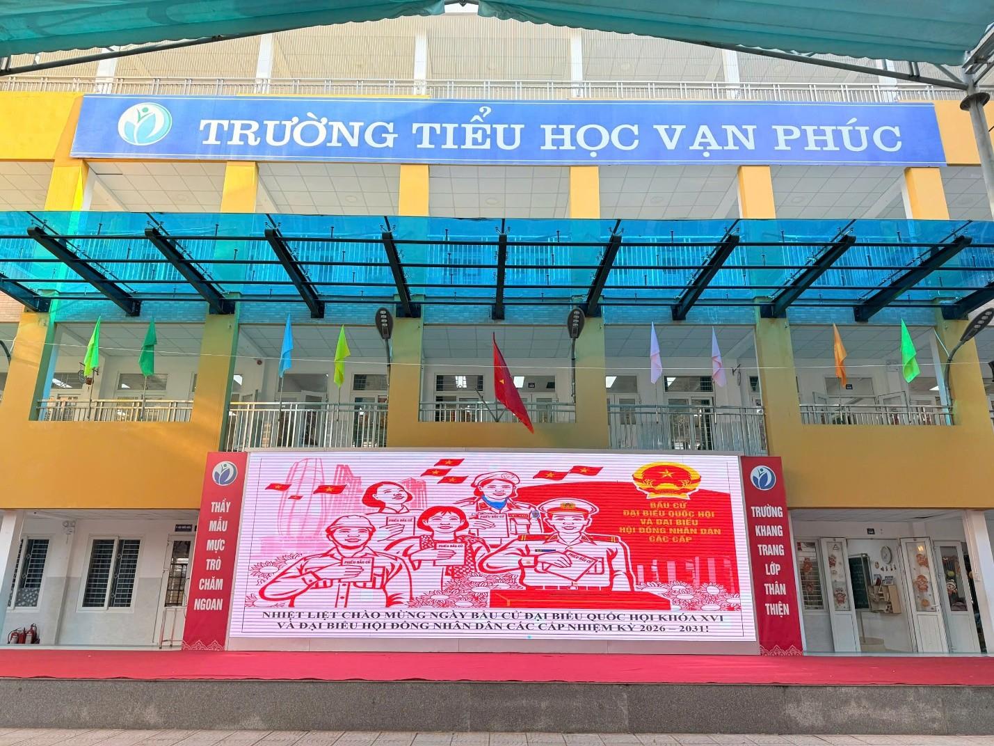 Trường Tiểu học Vạn Phúc đẩy mạnh tuyên truyền bầu cử đại biểu Quốc hội Việt Nam khóa XVI và đại biểu Hội đồng Nhân dân các cấp nhiệm kỳ 2026-2031
