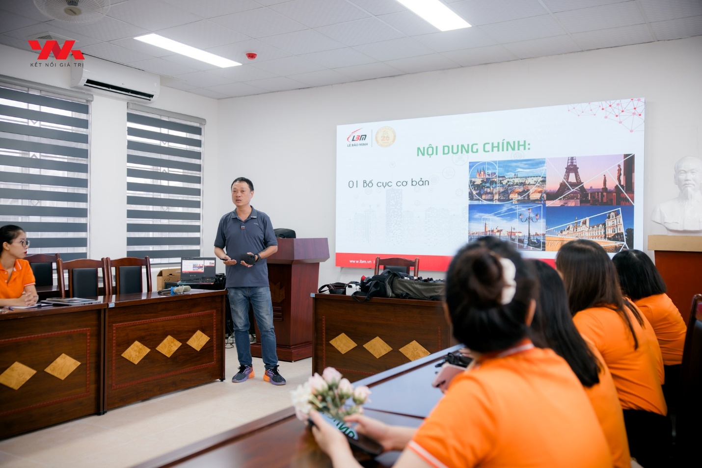 Có thể là hình ảnh về 4 người, mọi người đang học, đồ chơi trẻ em và văn bản cho biết 'YNK KET A S1A TRI LEM rиwHaH NỘIDUNGCHÍNH: NỘI DUNG CHÍNH: 01Bcuccaban οι B6 CỤC cƠ bản 명는 MNo'