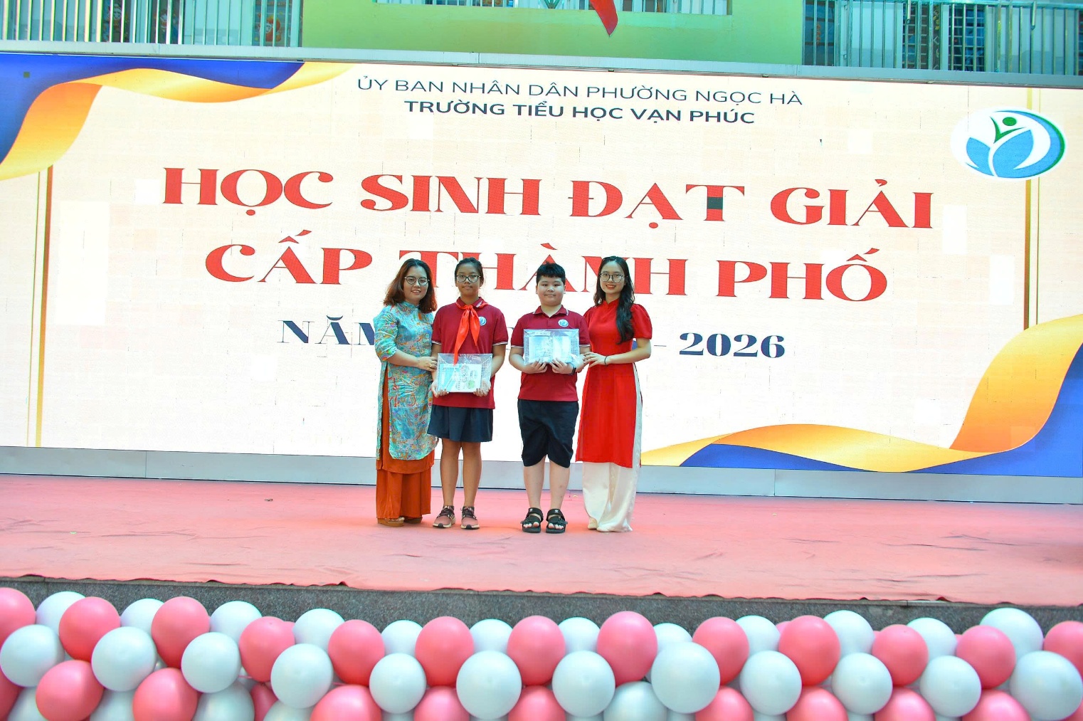 C:\Users\84356\Desktop\WEB\ảnh t anh tp.jpg