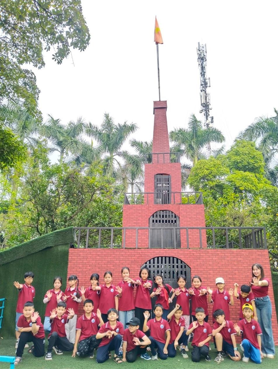 Một chuyến đi - Nhiều bài học: Học sinh Lớp 4A1 Trải nghiệm bổ ích tại Cánh Buồm Xanh.