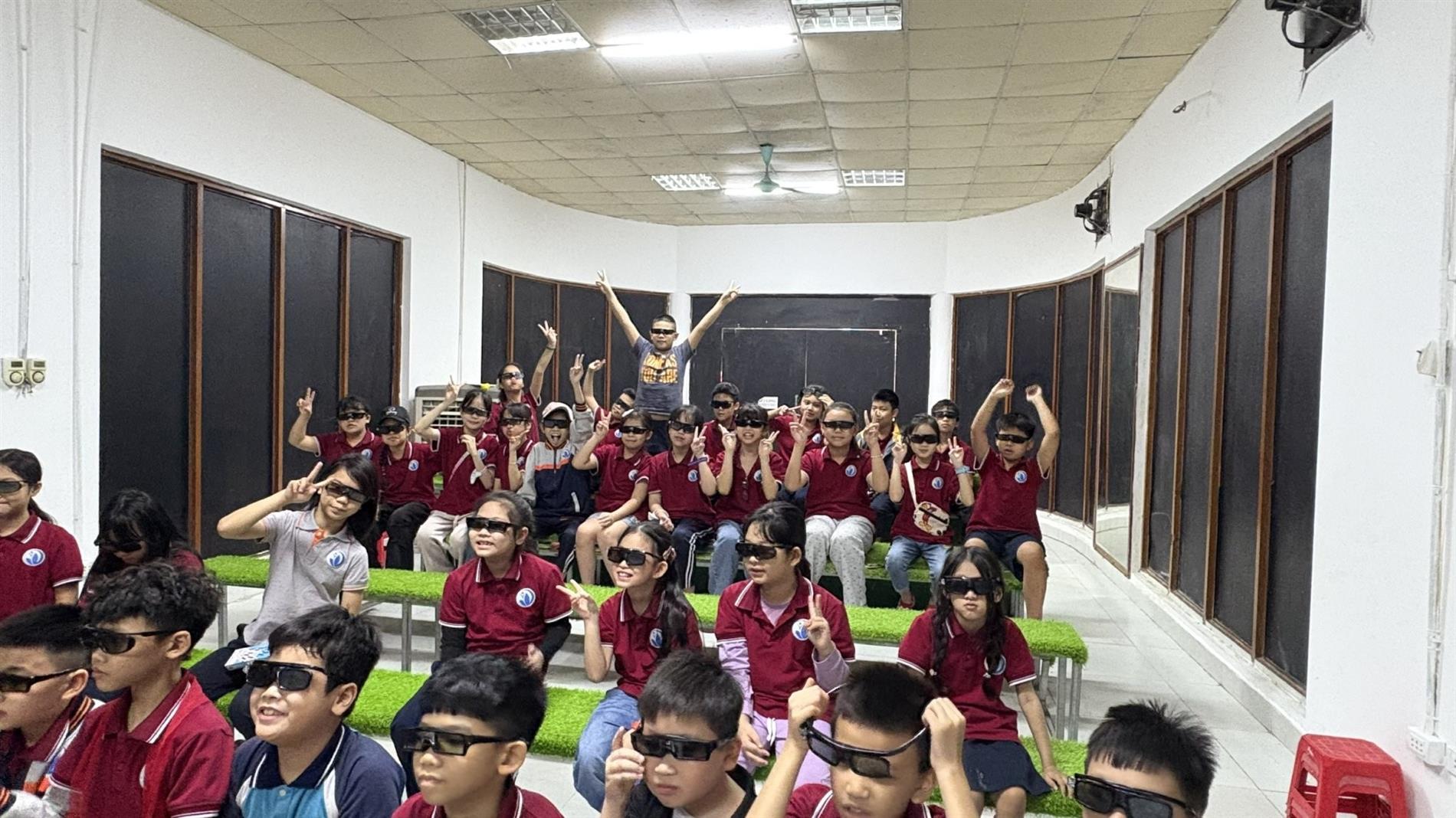 BUỔI THĂM QUAN NGOẠI KHÓA ĐẦY Ý NGHĨA CỦA CÔ TRÒ LỚP 5A2 TRƯỜNG TIỂU HỌC VẠN PHÚC TẠI KHU DU LỊCH SINH THÁI CÁNH BUỒM XANH