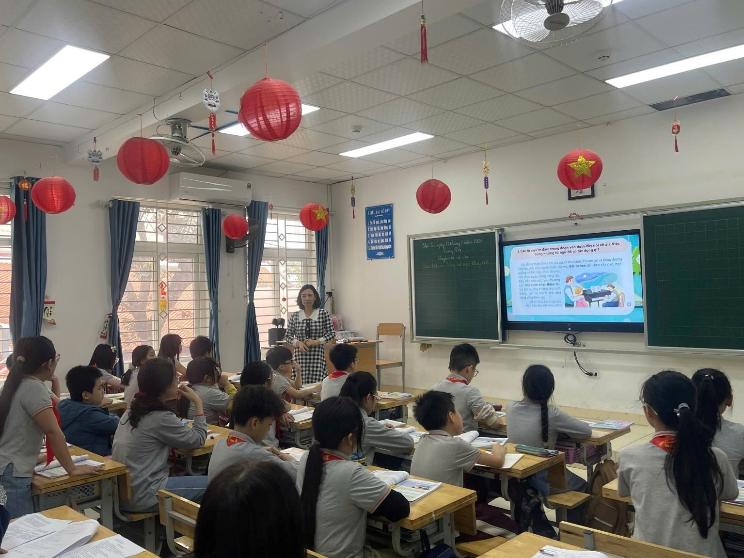 HỘI GIẢNG LỚP 5: LUYỆN TỪ VÀ CÂU “Liên kết câu bằng từ ngữ thay thế” QUA TIẾT HỌC SAY MÊ VÀ HỨNG THÚ