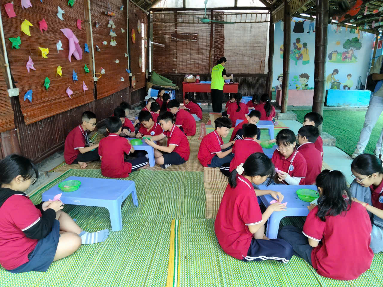 C:\Users\Techsi.vn\Desktop\ẢNH TQ\z7256176786102_ae8480b7354131e73b6e056369814bf1.jpg