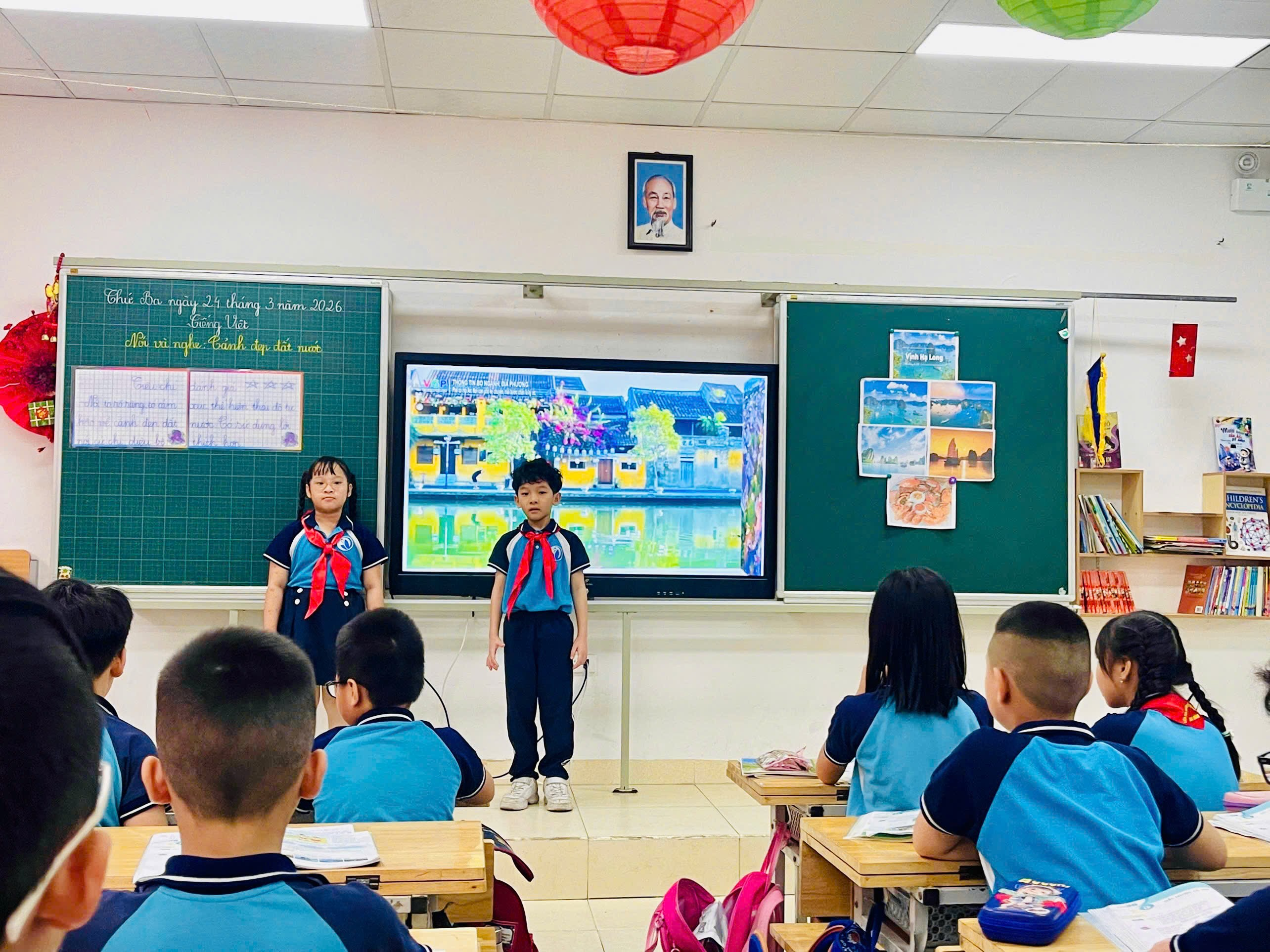 A group of children in a classroom

Description automatically generated